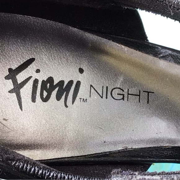 FioniTMnight (7) WOMEN’S Black Strapped Glitter Cage Shoes, Pre-owned. - Picture 11 of 11